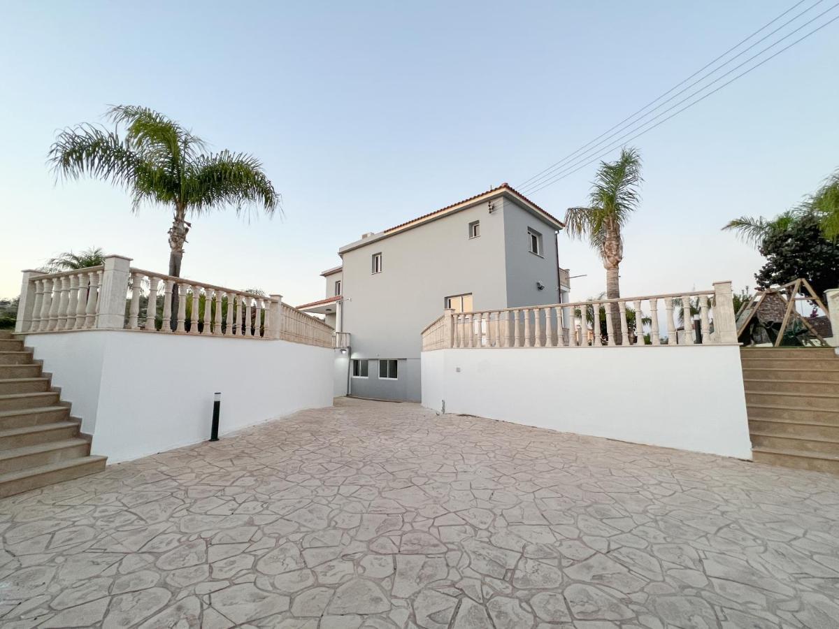 Grand Villa Lynn Seaview Ayia Napa Esterno foto