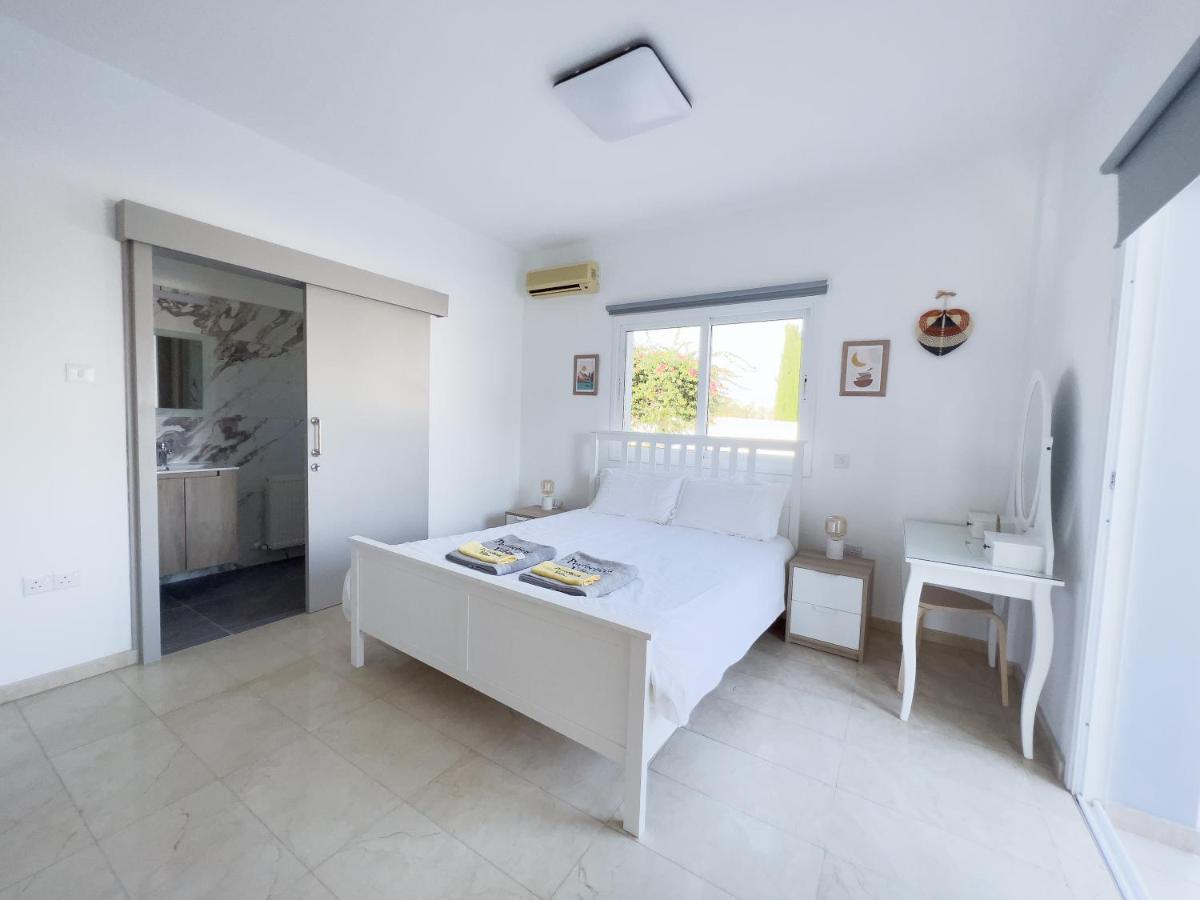 Grand Villa Lynn Seaview Ayia Napa Esterno foto