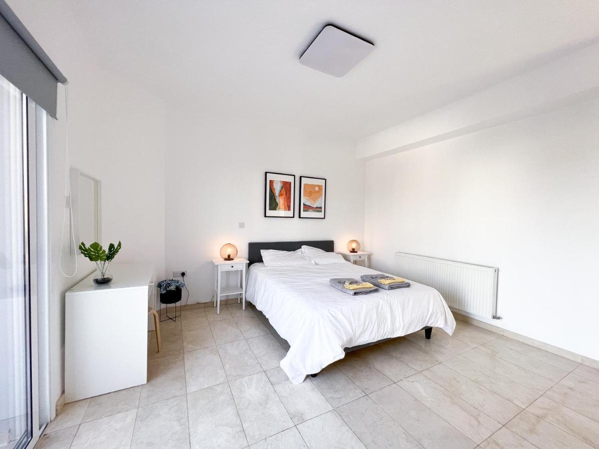 Grand Villa Lynn Seaview Ayia Napa Esterno foto