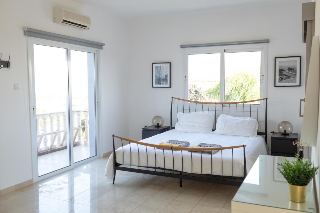 Grand Villa Lynn Seaview Ayia Napa Esterno foto